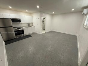 Building Photo - 4300 NW 3rd Ct