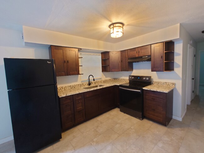Foto del edificio - 9402 N 15th St