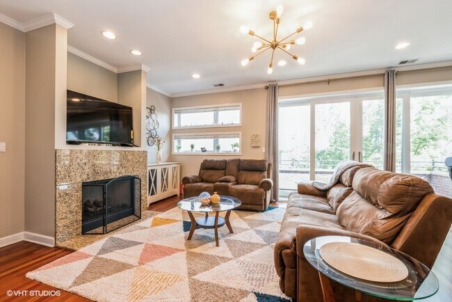 Foto del edificio - 1925 W Irving Park Rd