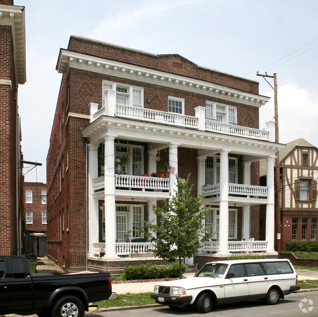 Building Photo - 706 N Arthur Ashe Boulevard