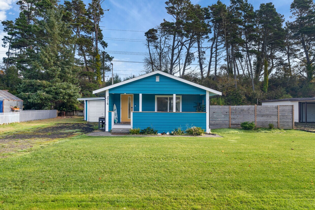Primary Photo - 2316 S Pleasant Dr