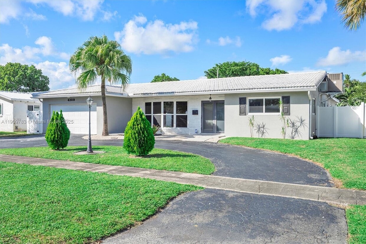 Foto principal - 4309 Jackson St