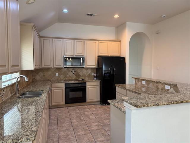 Building Photo - 13401 Roadster Dr