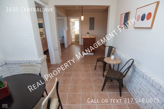 Building Photo - 2-bedroom apartment