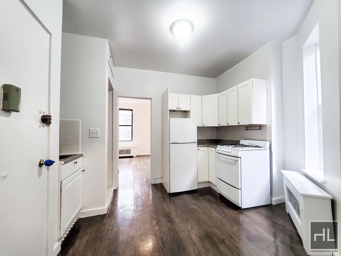 Building Photo - EAST 87 STREET