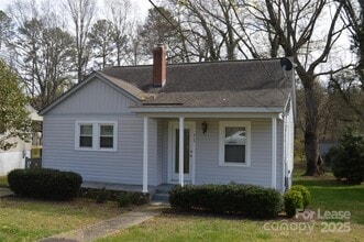 Building Photo - 313 W Bingham St