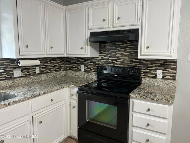 Foto del edificio - 4630 Erskine St