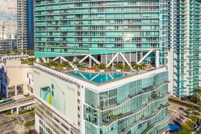 Foto del edificio - 888 Biscayne Blvd
