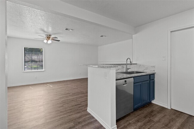 Foto del edificio - 805 28 1/2 St