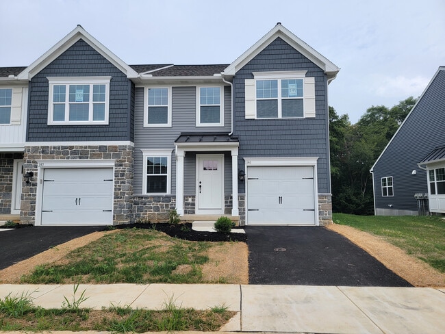 Building Photo - 141 Beech Tree Ct