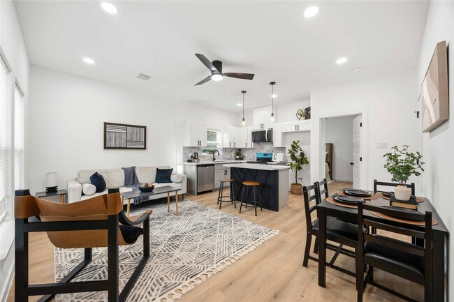 Foto del edificio - 7944 Fields St