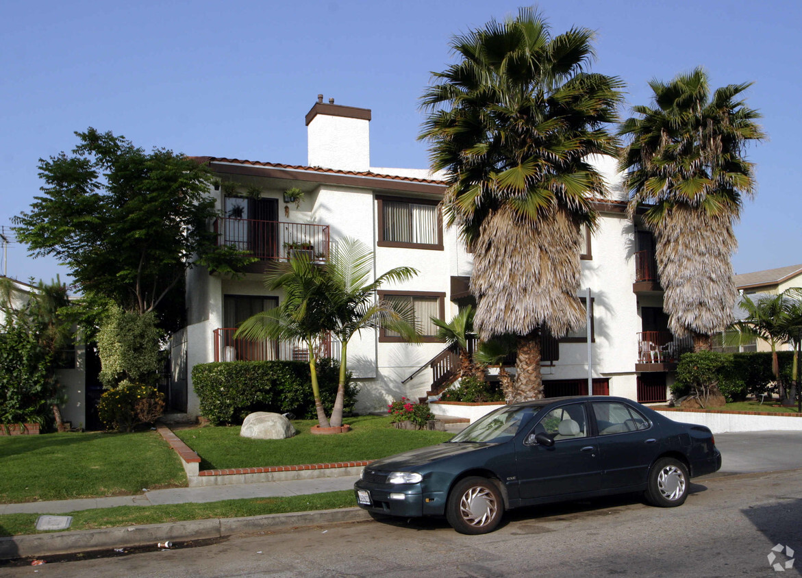 Foto del edificio - Bentley Avenue Apartments