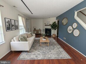 Building Photo - 1402 Tristram Cir