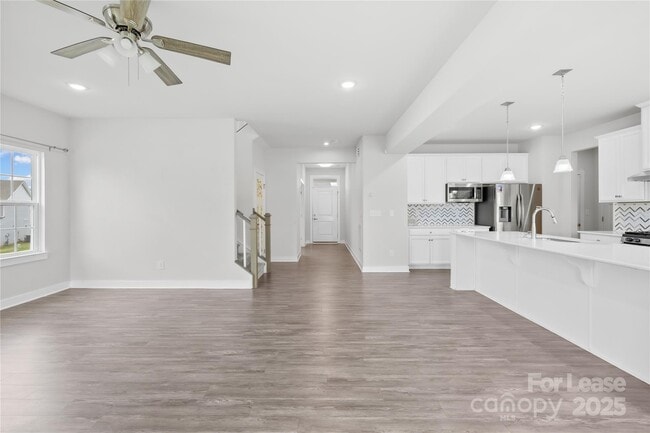 Building Photo - 7067 Waterwheel St SW