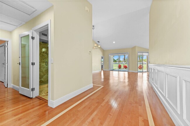 Foto del edificio - 17309 Balboa Point Way