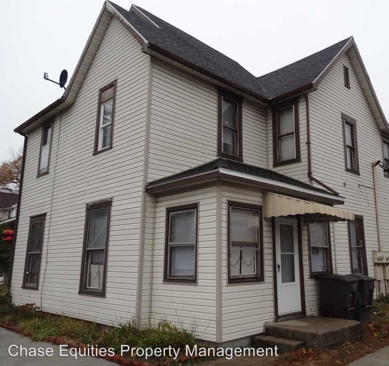 Building Photo - 600 W Adams St