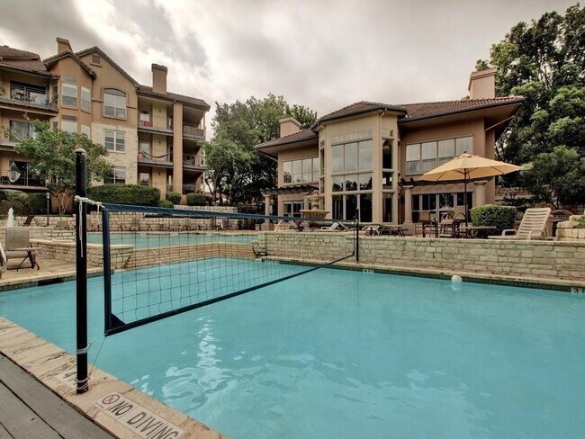 Foto del edificio - 6000 Shepherd Mountain Cove