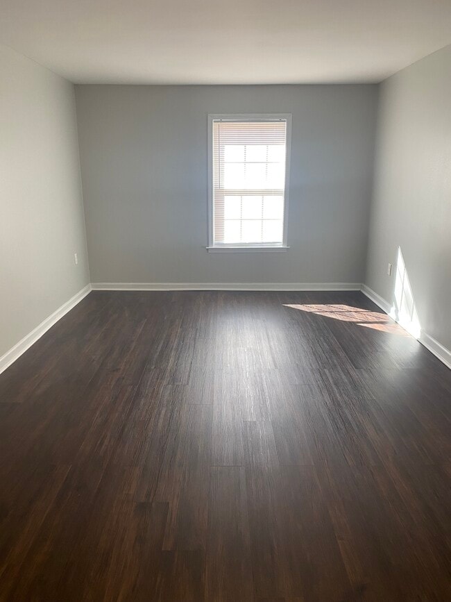 Building Photo - 1468 Meadowlark Dr