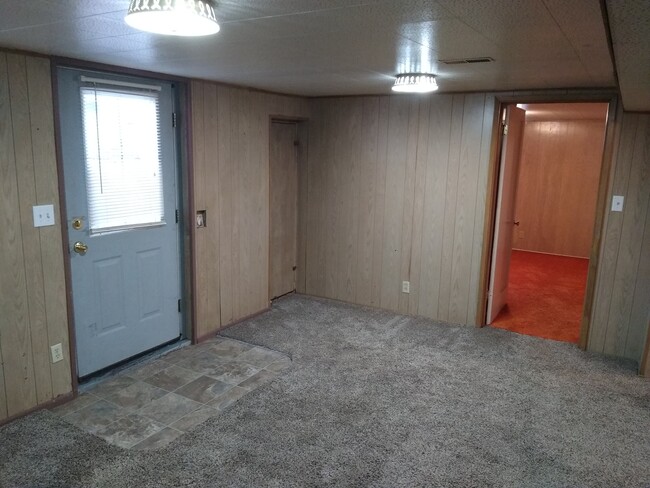 Building Photo - 86 N 1050 W