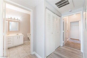 Building Photo - 5655 E Sahara Ave