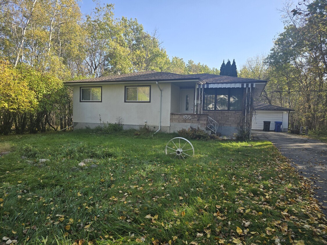 Photo principale - 855 Haney St