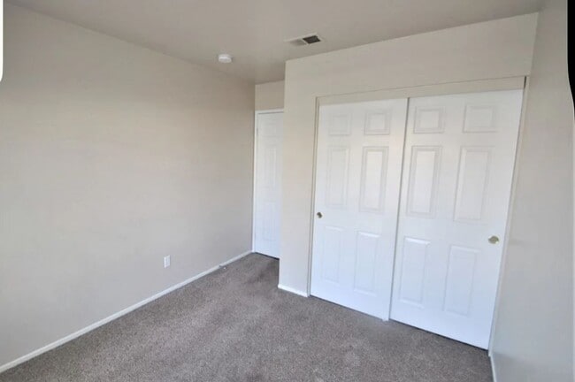 Foto del edificio - 2530 W Dawnview Dr