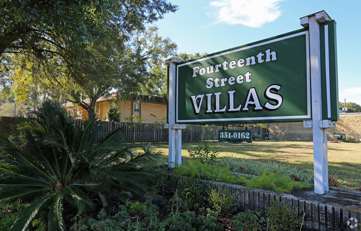 Building Photo - Garden Villas