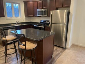 Building Photo - 6 Grove St Building Photo - 6 Grove St