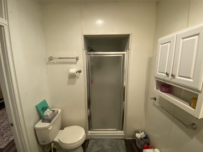 Building Photo - 905 Gompers Ave