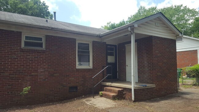 Building Photo - 2117 Aberdeen St