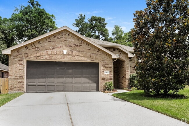 Building Photo - 961 Doire Dr