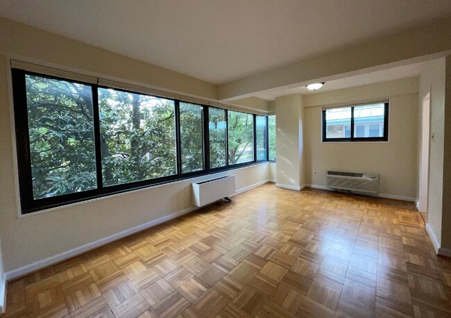 Foto del edificio - 3601 Wisconsin Ave NW