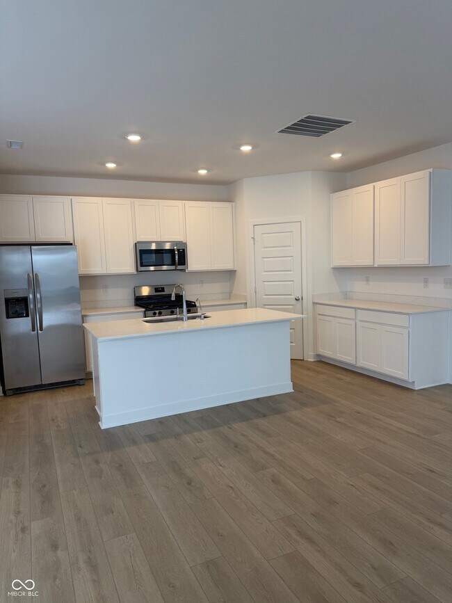 Foto del edificio - 411 W Michigan St