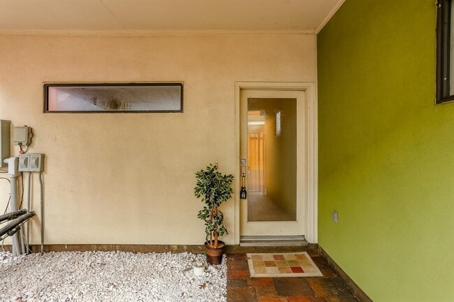 Foto del edificio - 4406 Koehler St