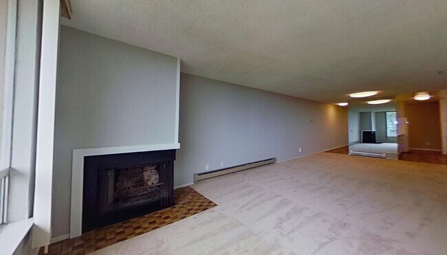 Building Photo - 340 Vallejo Dr