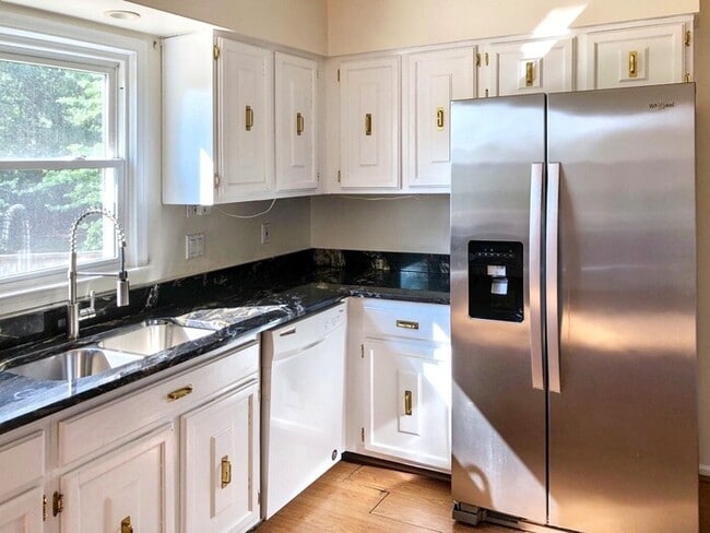 Foto del edificio - 13382 Brookfield Ct