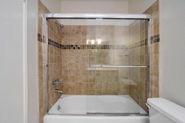 Foto del edificio - 3 bedroom in Santa Monica CA 90404
