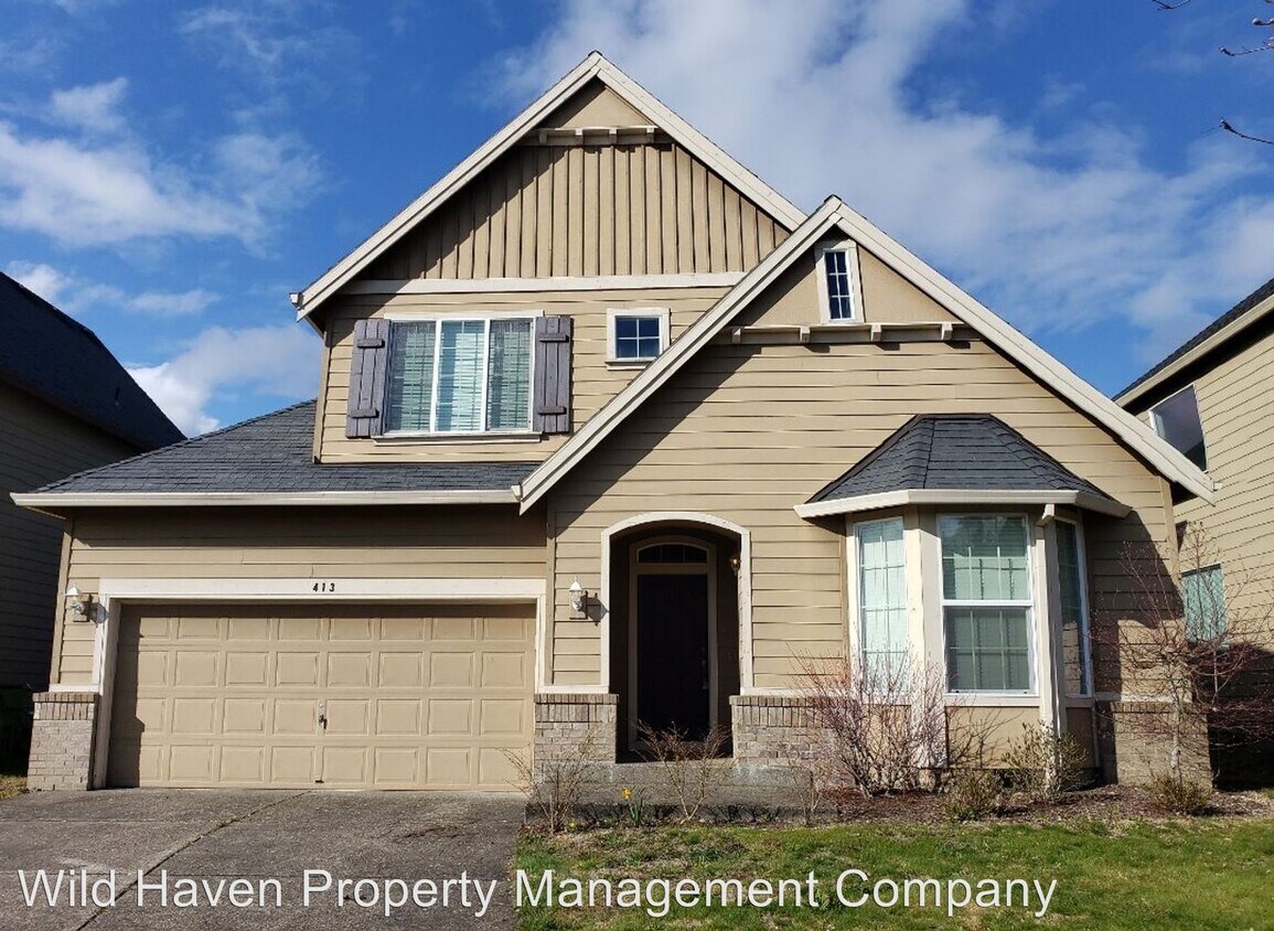 Primary Photo - 4 br, 2.5 bath House - 413 Roger Smith Dr.