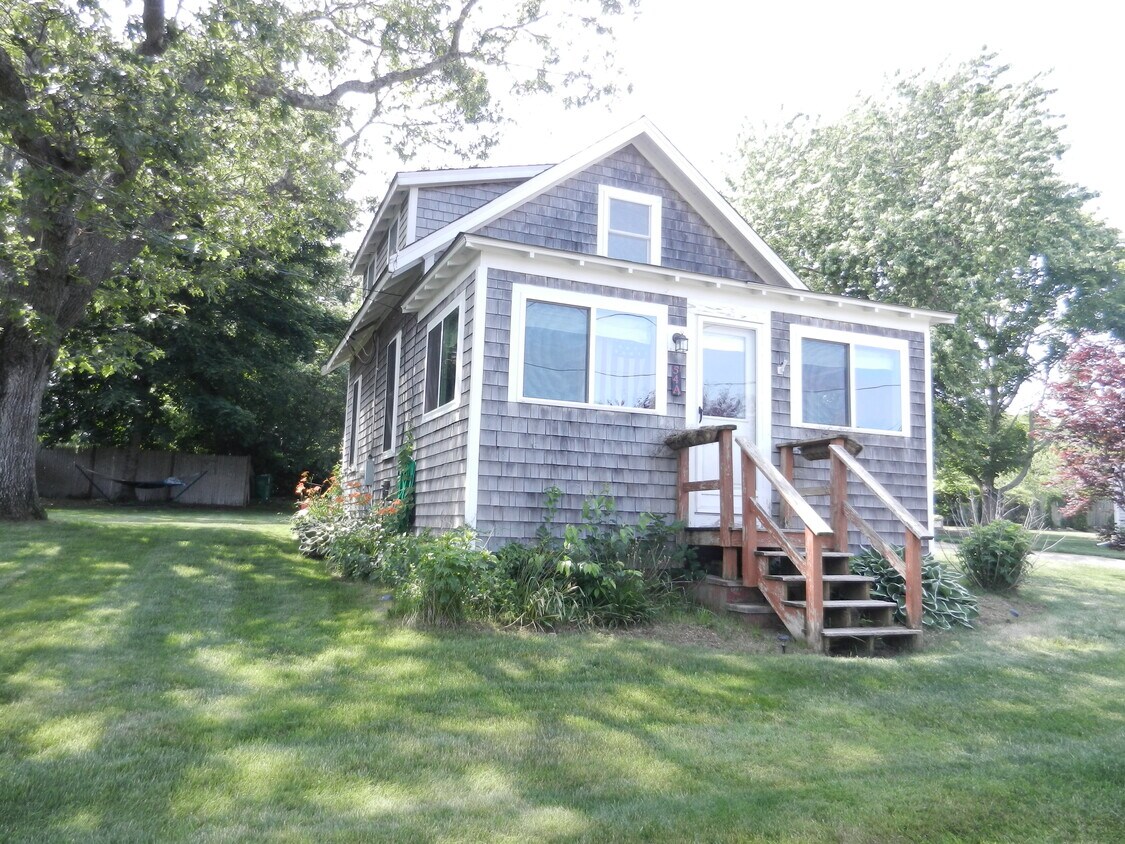 54 Forest Rd, South Yarmouth, MA 02664 House Rental in South Yarmouth, MA