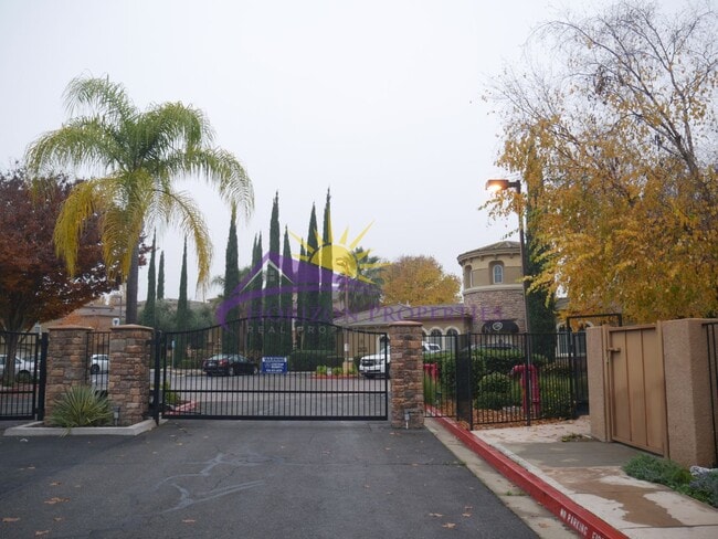 Foto del edificio - Modern 1 Bed 1 Bath 763 sq ft North Natomas Condo