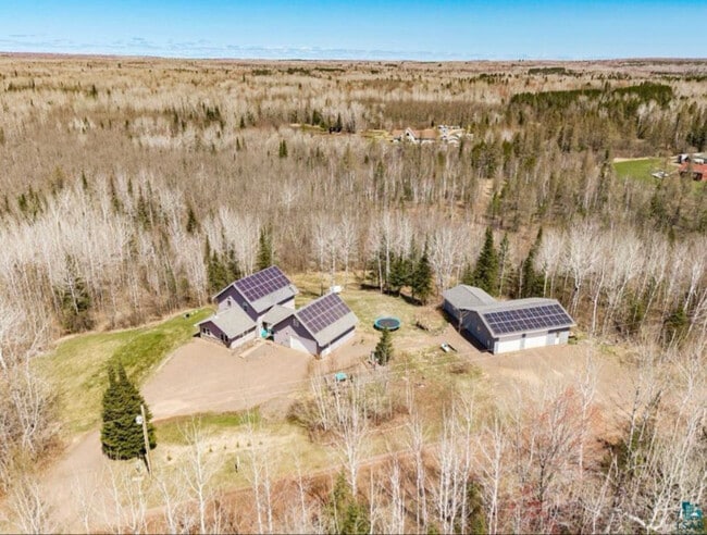 Building Photo - 769 Old Drummond Rd