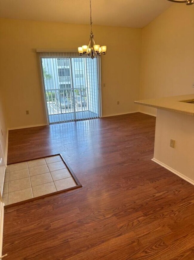 Foto del edificio - 1222 Bermuda Lakes Ln
