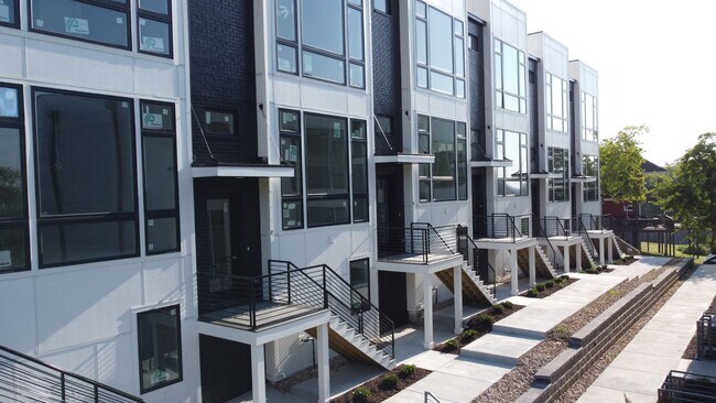 Foto del edificio - 910 Youngs Ln