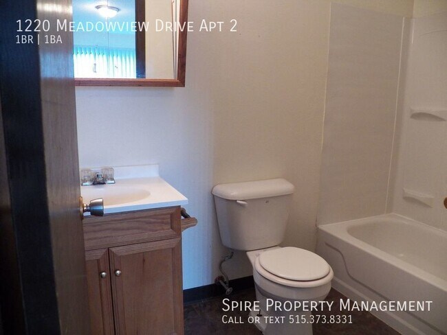 Building Photo - Marion 1 Bed Private Entry!