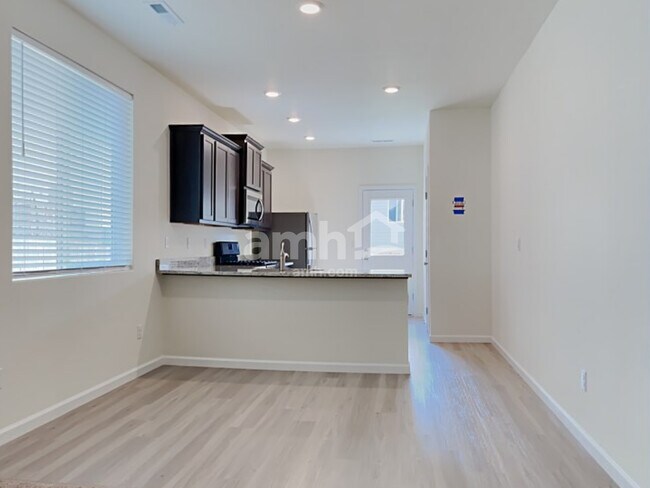 Foto del edificio - 1229 W 16th Ave
