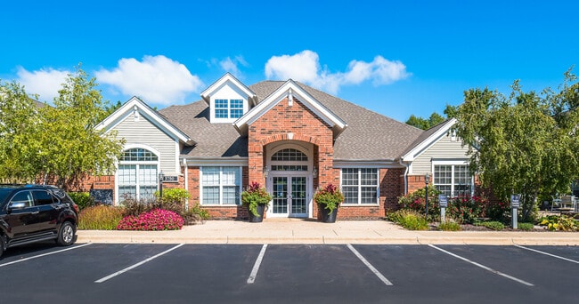 Foto del edificio - Legacy at Fox Valley Apartments
