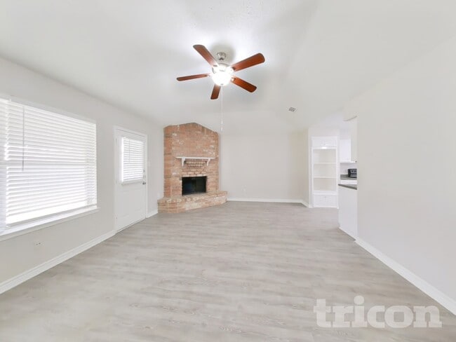 Building Photo - 5519 Bridgegate Dr