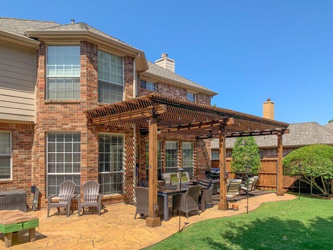 Foto del edificio - Luxury Home in Flowermound with Resort Sty...
