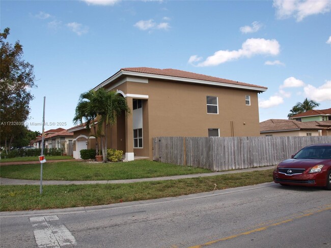 Foto del edificio - 4603 SW 159th Ave