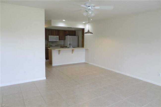 Building Photo - 1312 SE 2nd Pl